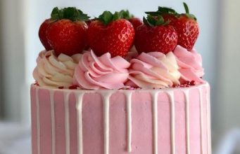 20 Unique Strawberry Cake Designs With Images In 2026