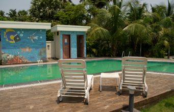 20+ Useful and Comfortable Pool Chairs Designs 2025